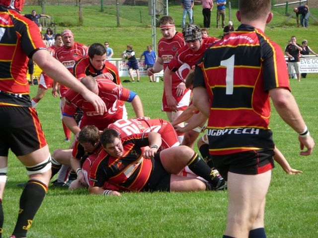 Cinderford 15 Bridgend 24